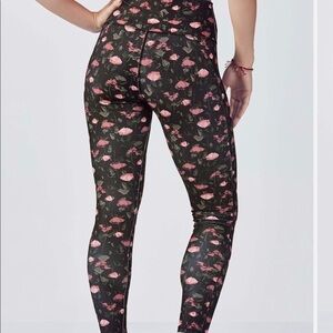 Fabletics Rose Romance Yoga Pants Size Small